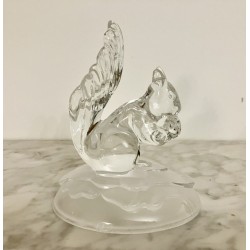 Écureuil sur son socle en verre 14 cm