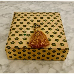 Boîte en bois recouverte en tissu provençal  carrée  18 cm fait main