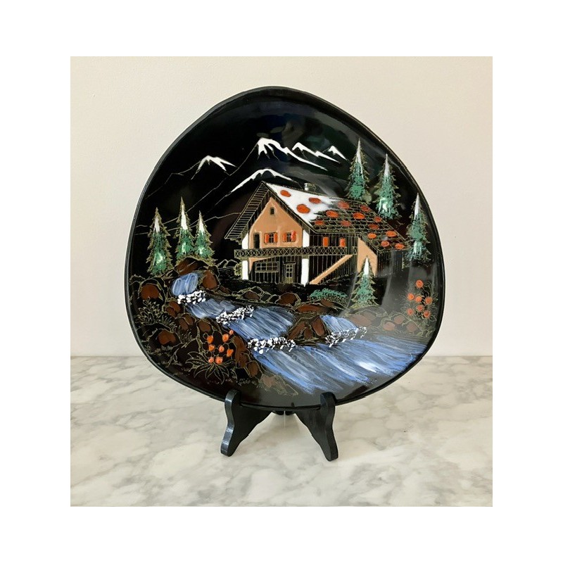 Assiette en émaux de Longwy numérotée « haute montagne » d 27 cm décor main