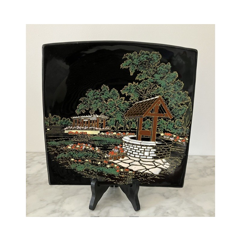 Assiette émaux de Longwy numérotée « La roseraie » 25 x 25 cm décor  main