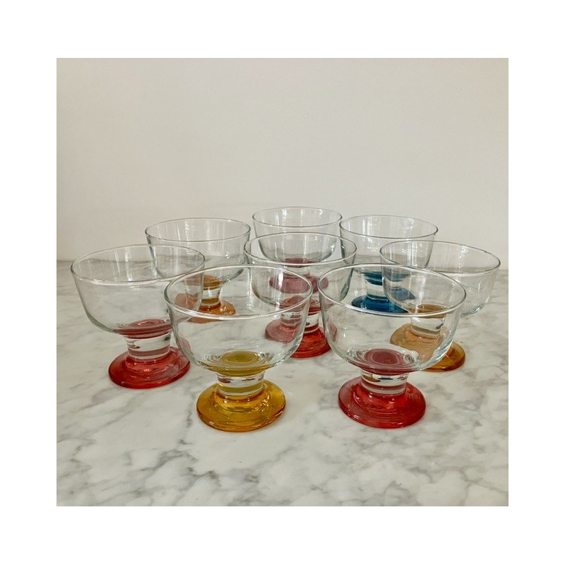 8 coupes en verre pied couleur